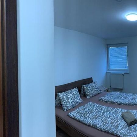 Hotel Tatra Malacky Esterno foto